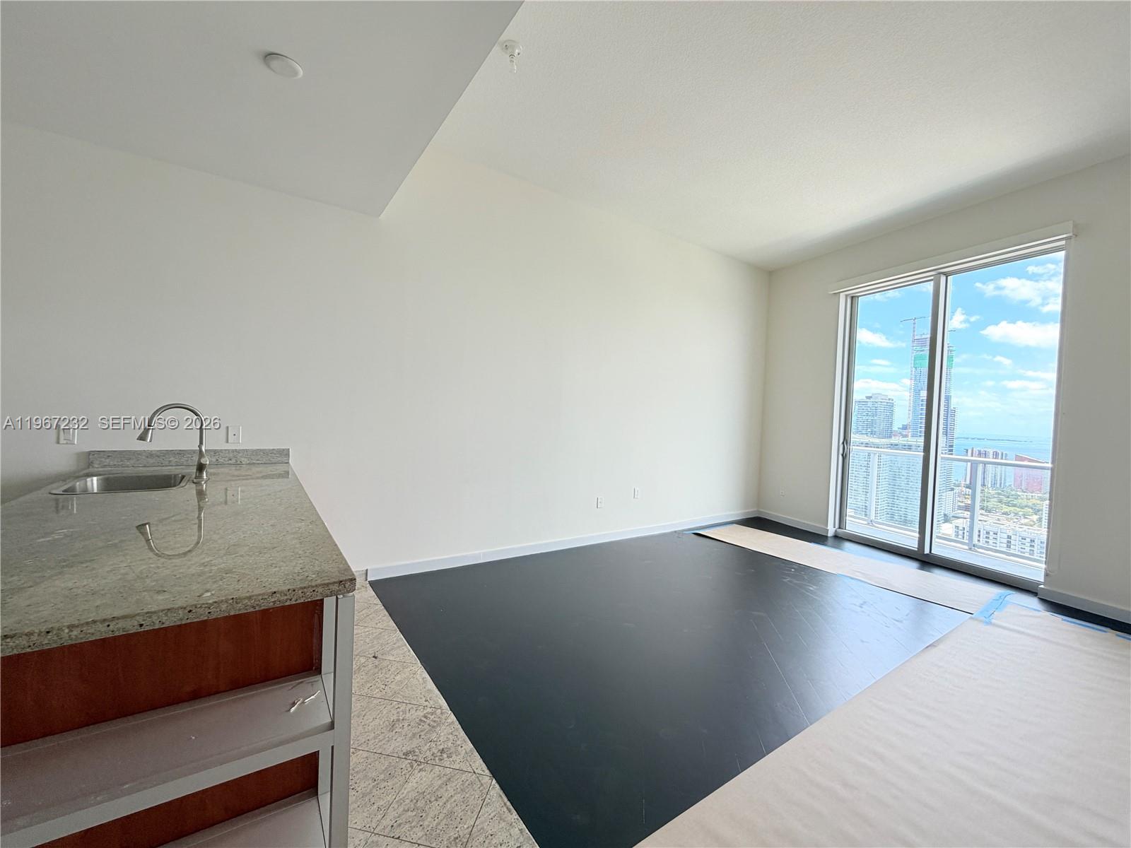 185 Southwest 7th Street, Unit 4410 Miami, FL 33130 - Photo 2 of 30