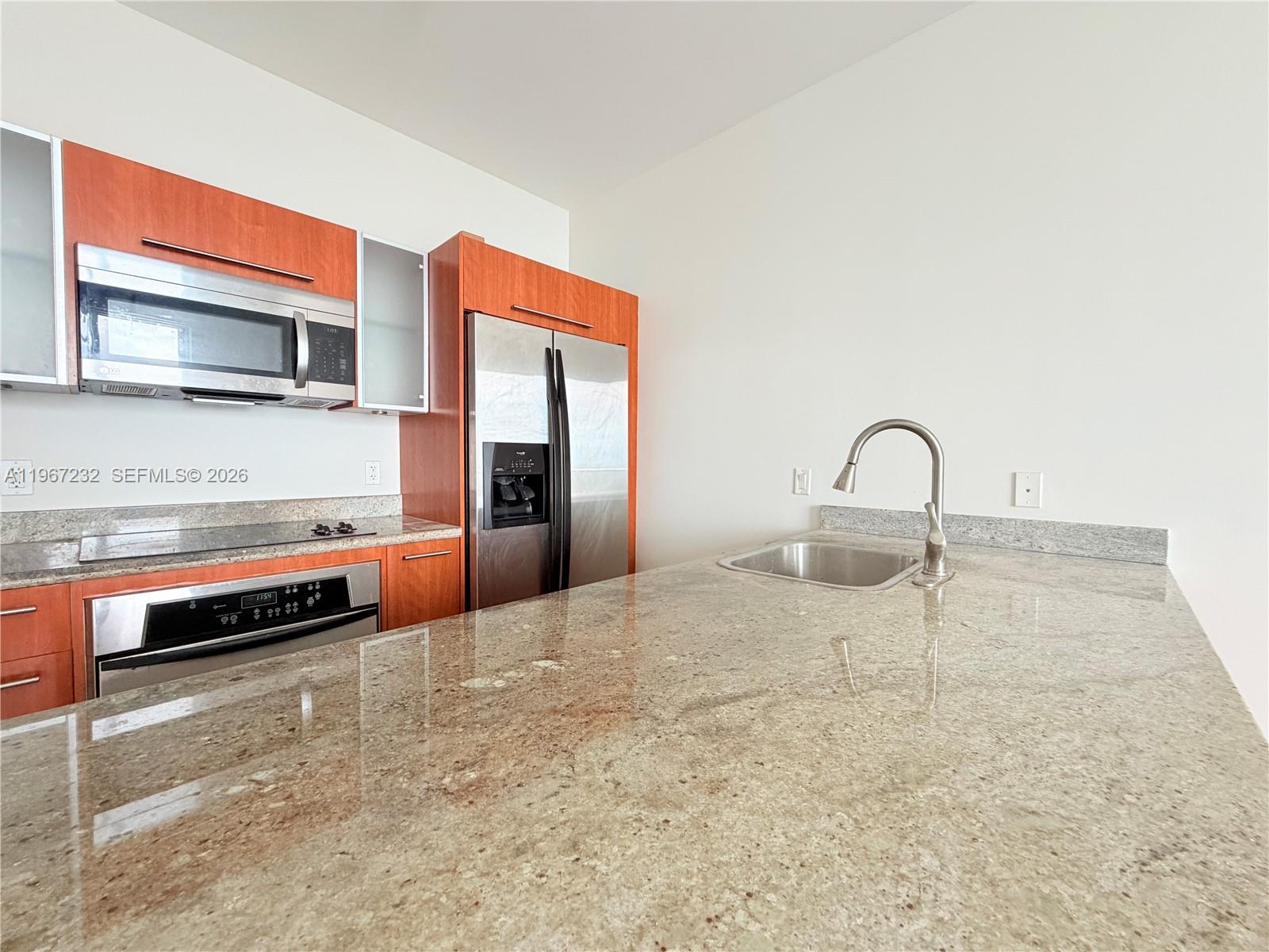 185 Southwest 7th Street, Unit 4410 Miami, FL 33130 - Photo 3 of 30