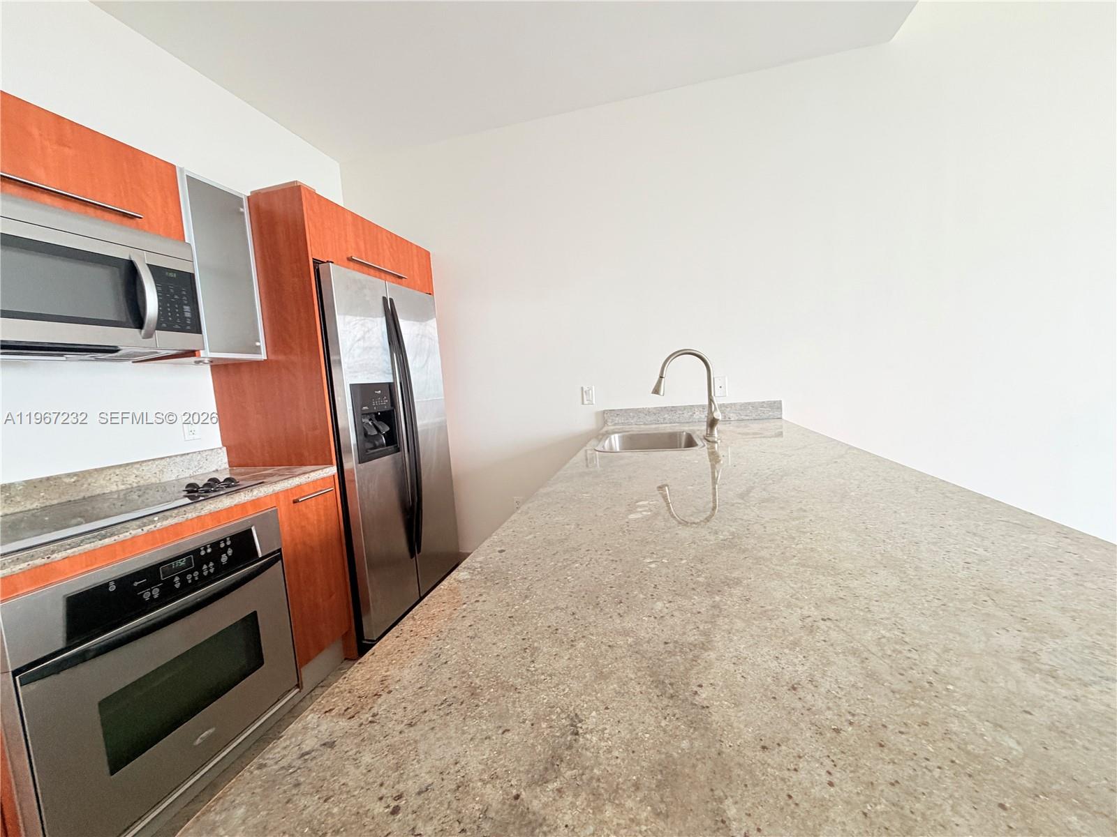 185 Southwest 7th Street, Unit 4410 Miami, FL 33130 - Photo 4 of 30
