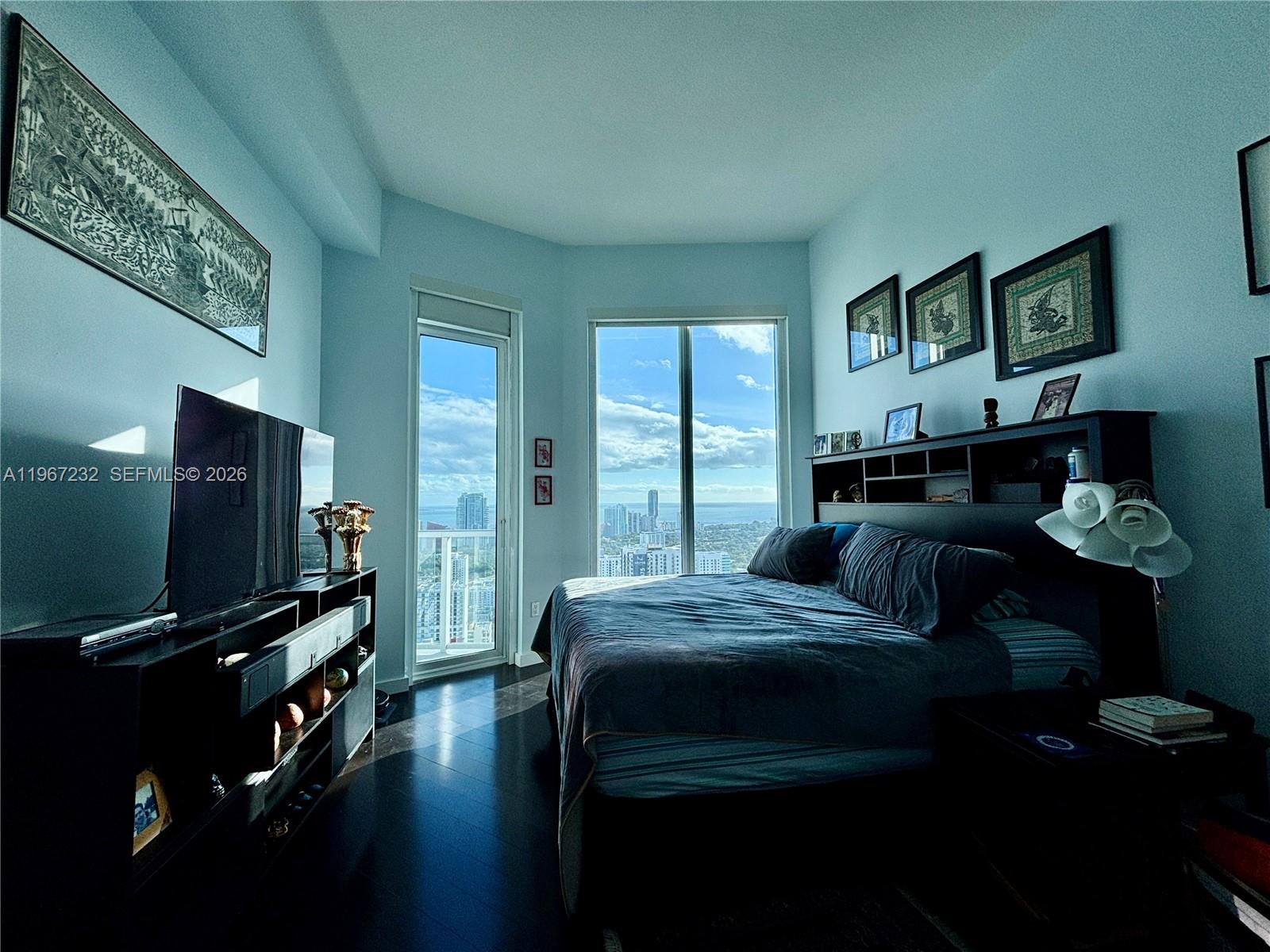 185 Southwest 7th Street, Unit 4410 Miami, FL 33130 - Photo 5 of 27