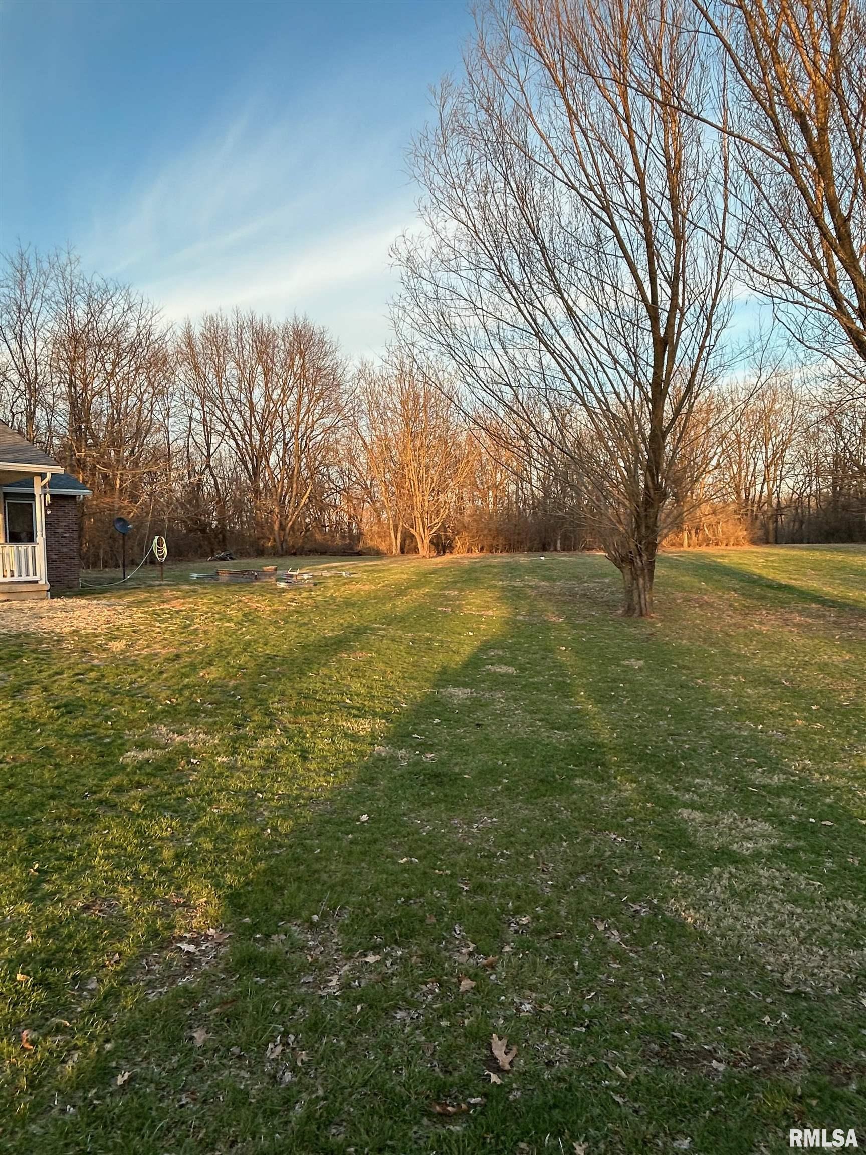 180 Etherton Lane Springfield, IL 62712 - Photo 2 of 56