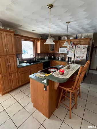 $385,000 | 180 Etherton Lane, Springfield, IL 62712