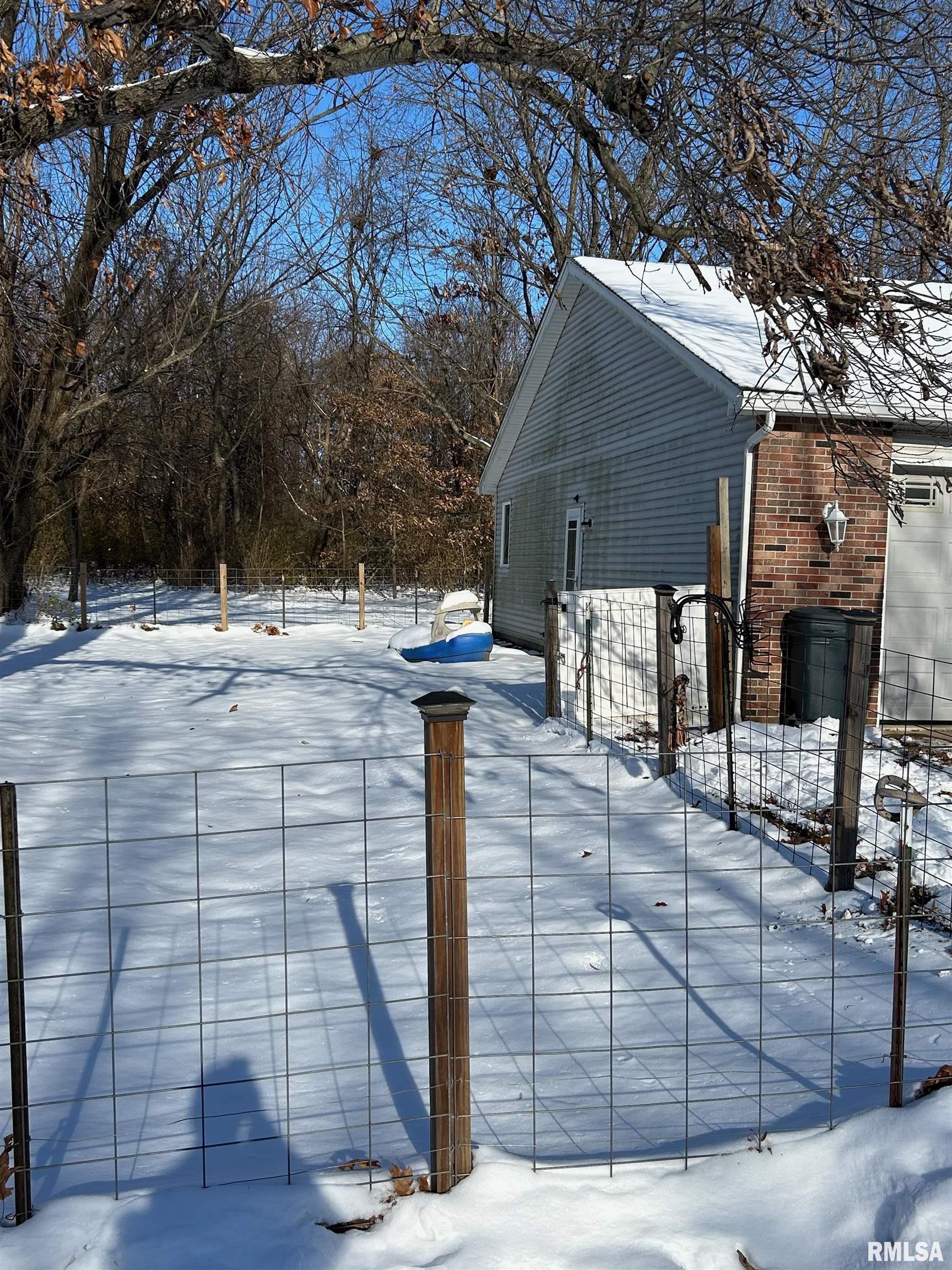 180 Etherton Lane Springfield, IL 62712 - Photo 7 of 61