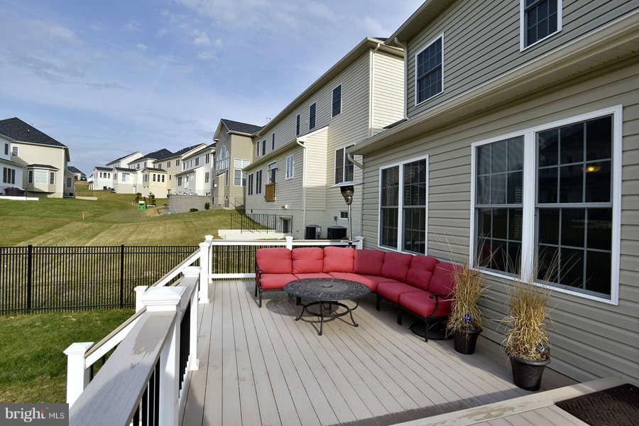 13233 Moonlight Trail Drive Silver Spring, MD 20906 - Photo 27 of 29 Tiered deck