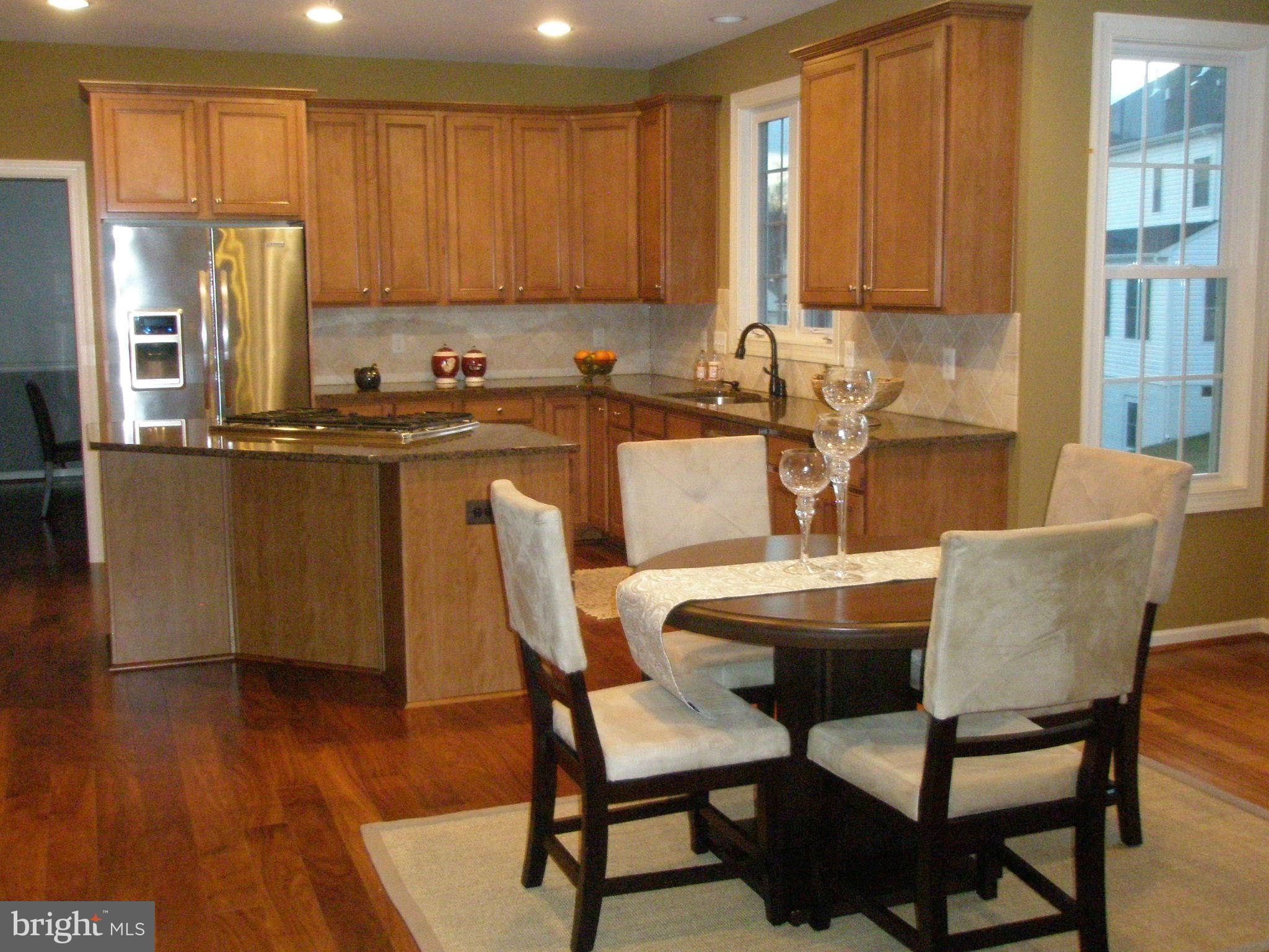 13233 Moonlight Trail Drive Silver Spring, MD 20906 - Photo 8 of 29 Kitchen with adjacent eat-in area