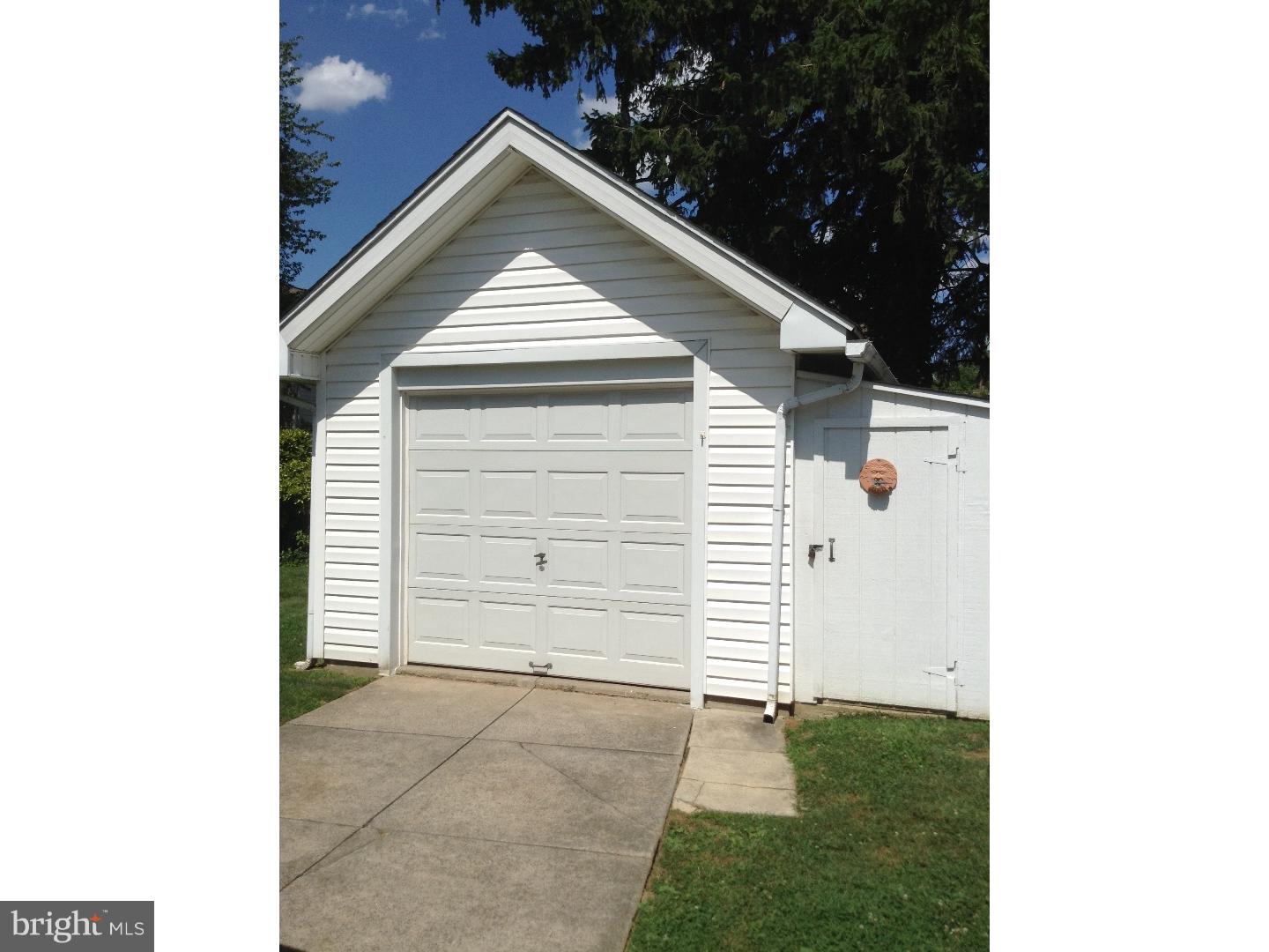 2409 Hollis Road Havertown, PA 19083 - Photo 24 of 25 Garage