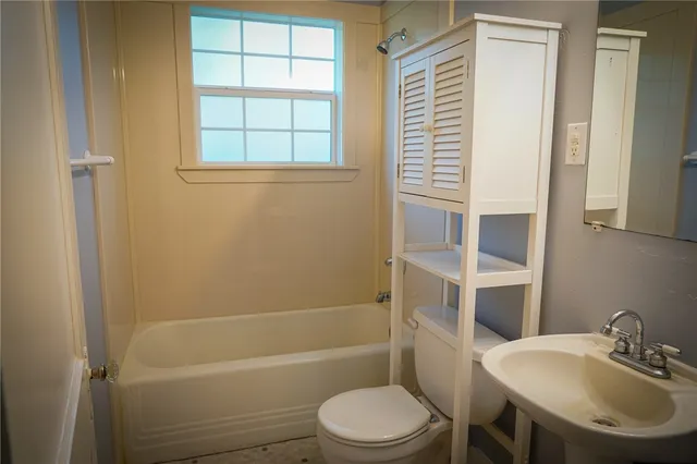 $1,300 | 805 East 27th Street, Bryan, TX 77803