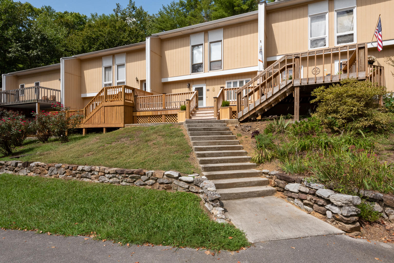 815 Hunters Run Road, Unit 2 Townsend, TN 37882 - Photo 1 of 33 DSC_2397