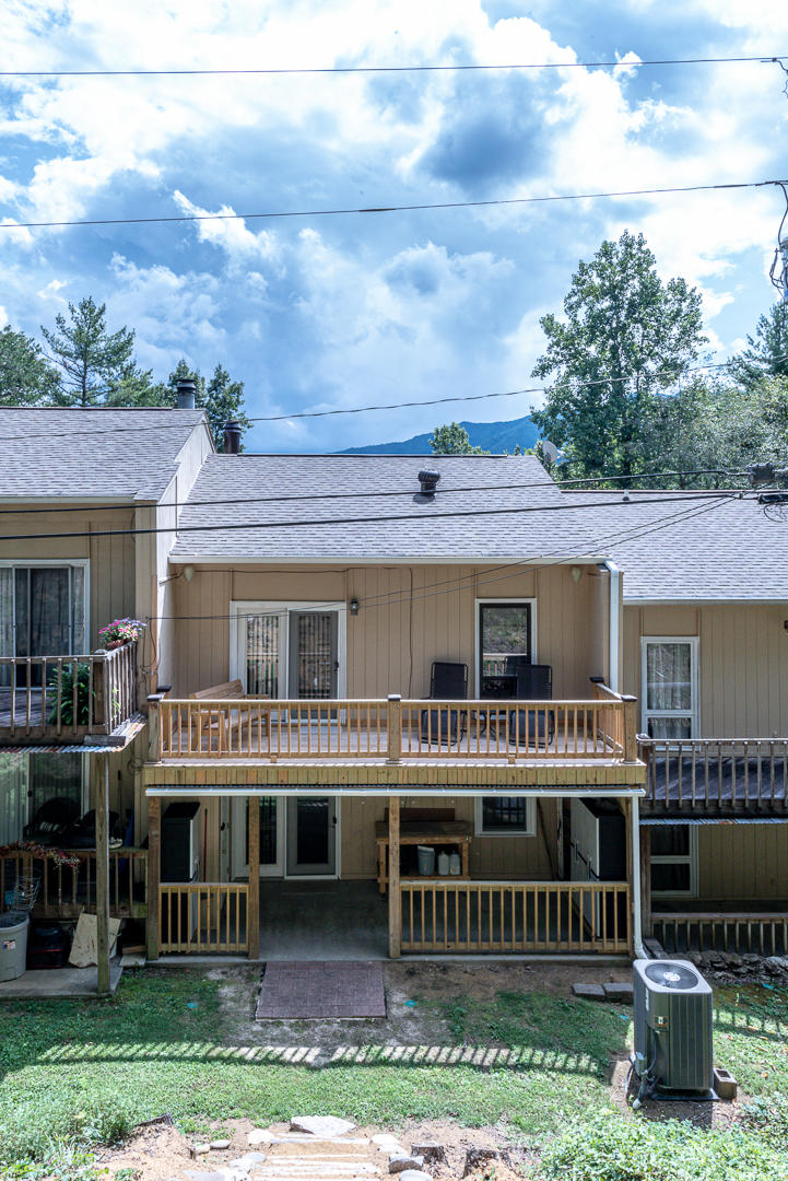 815 Hunters Run Road, Unit 2 Townsend, TN 37882 - Photo 27 of 33 DSC_2438