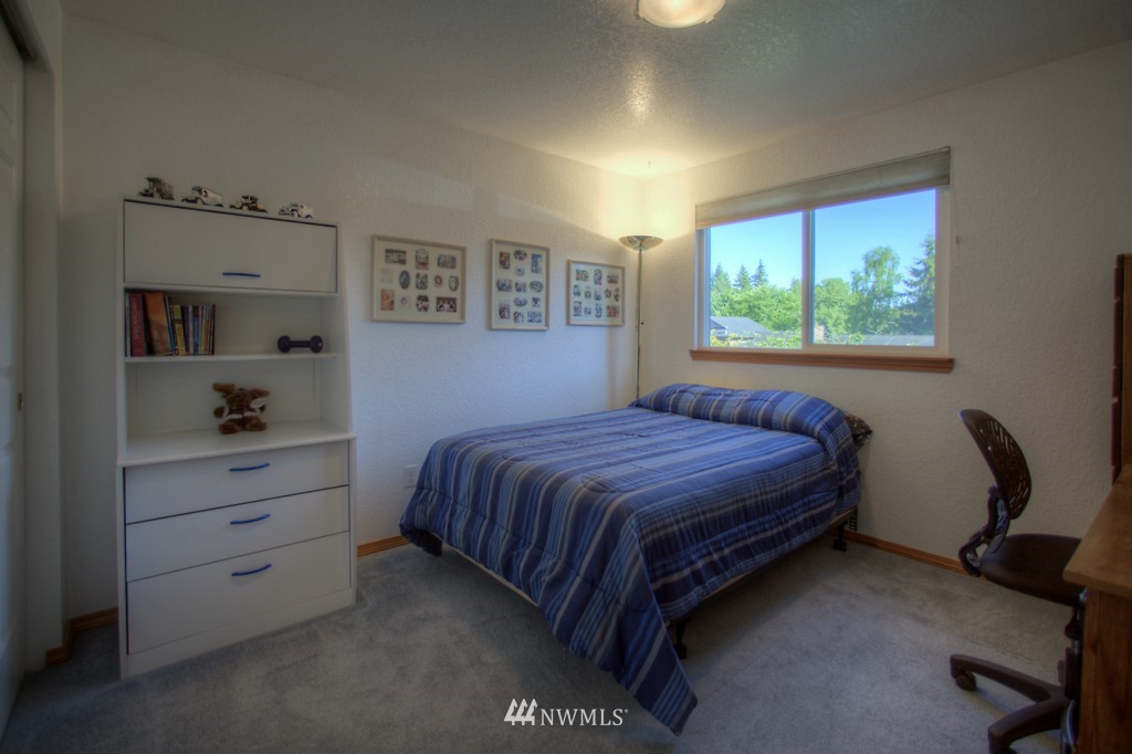 509 164th Place Southeast Bothell, WA 98012 - Photo 8 of 15