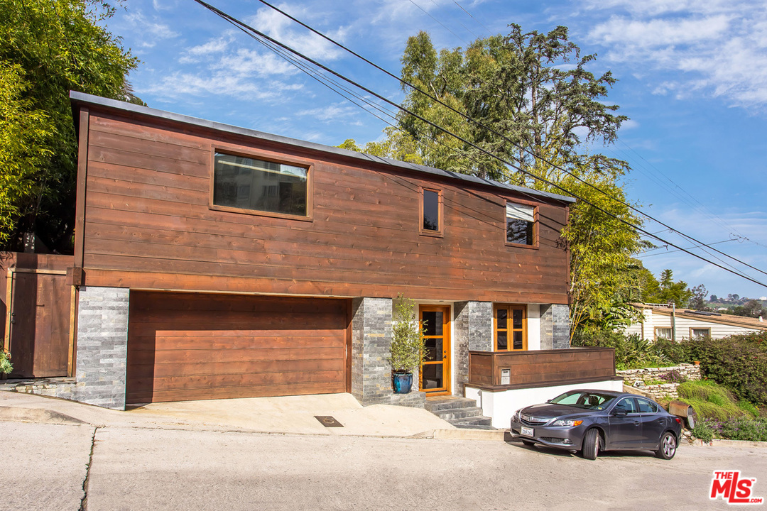 8427 Ridpath Drive Los Angeles, CA 90046 - Photo 1 of 27