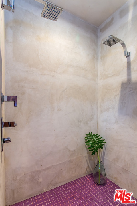 8427 Ridpath Drive Los Angeles, CA 90046 - Photo 19 of 27