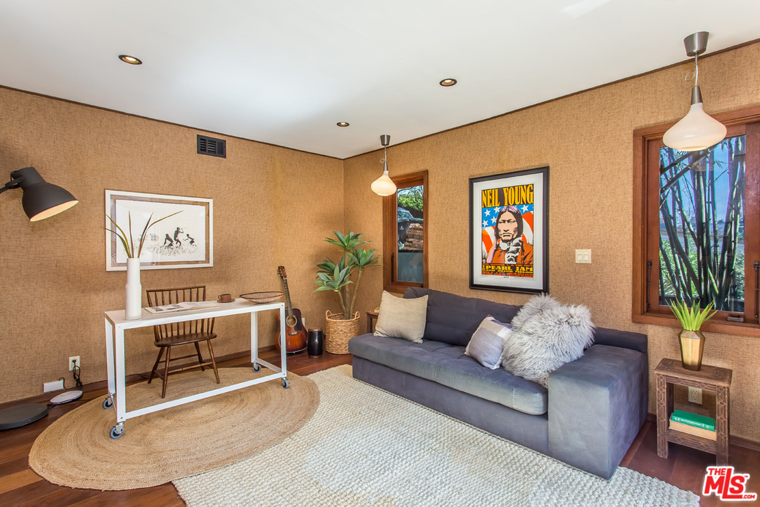 8427 Ridpath Drive Los Angeles, CA 90046 - Photo 21 of 27