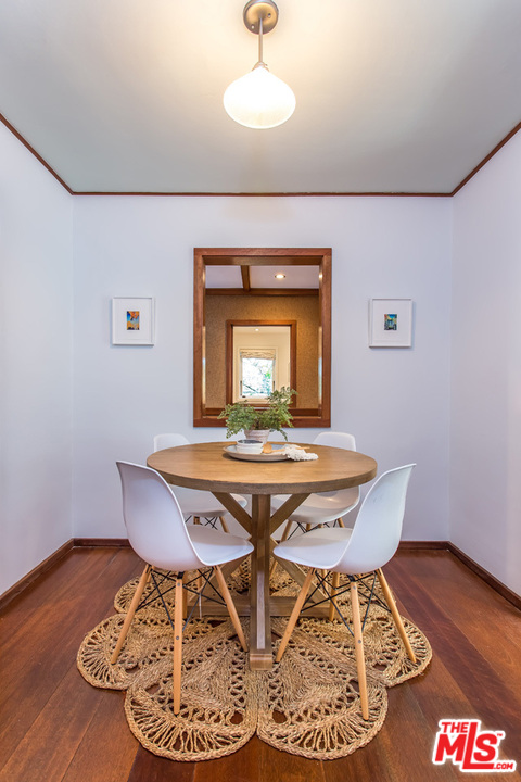 8427 Ridpath Drive Los Angeles, CA 90046 - Photo 9 of 27