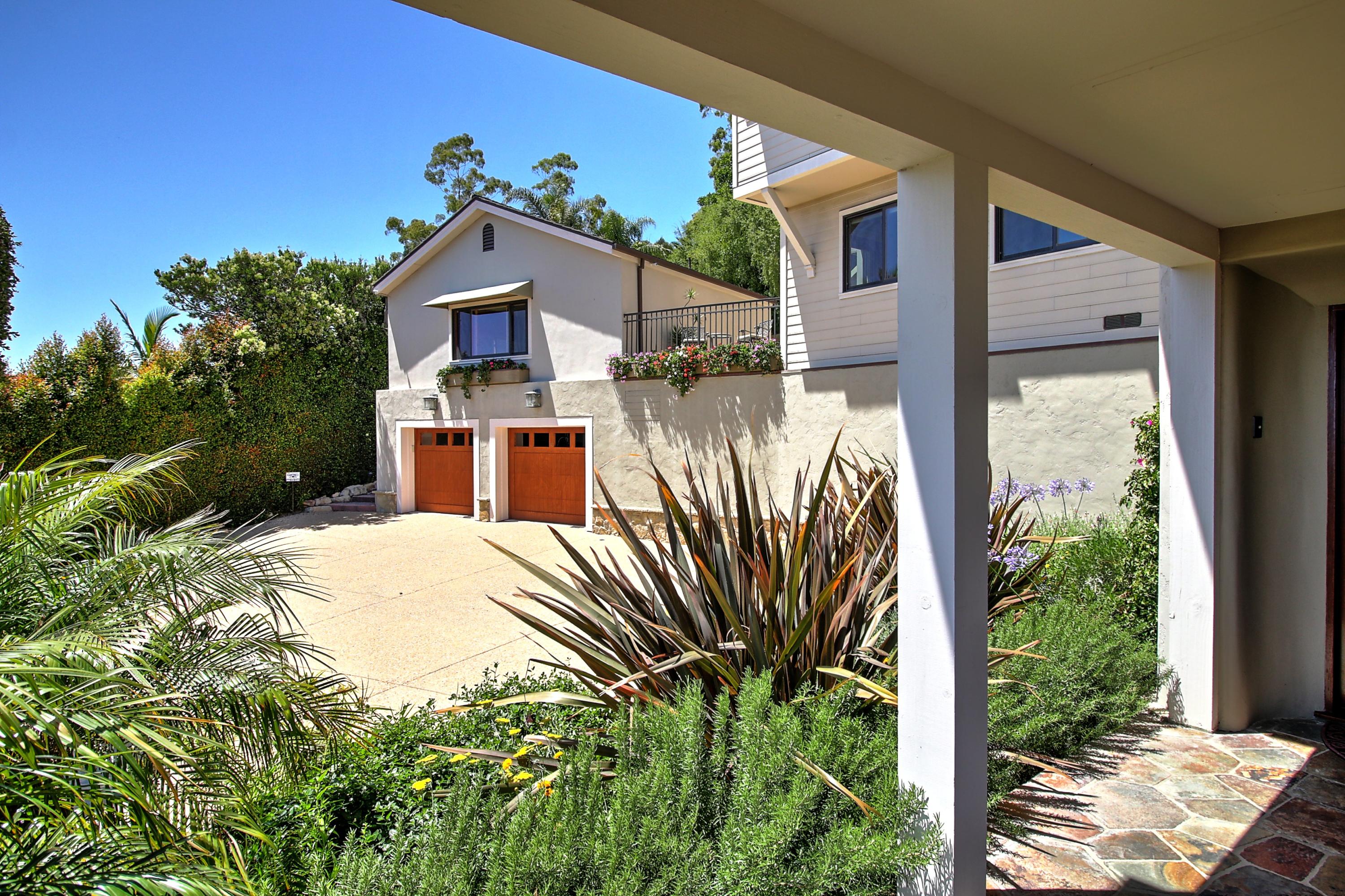 1710 Mission Ridge Road Santa Barbara, CA 93103 - Photo 25 of 27 a house view with a outdoor space