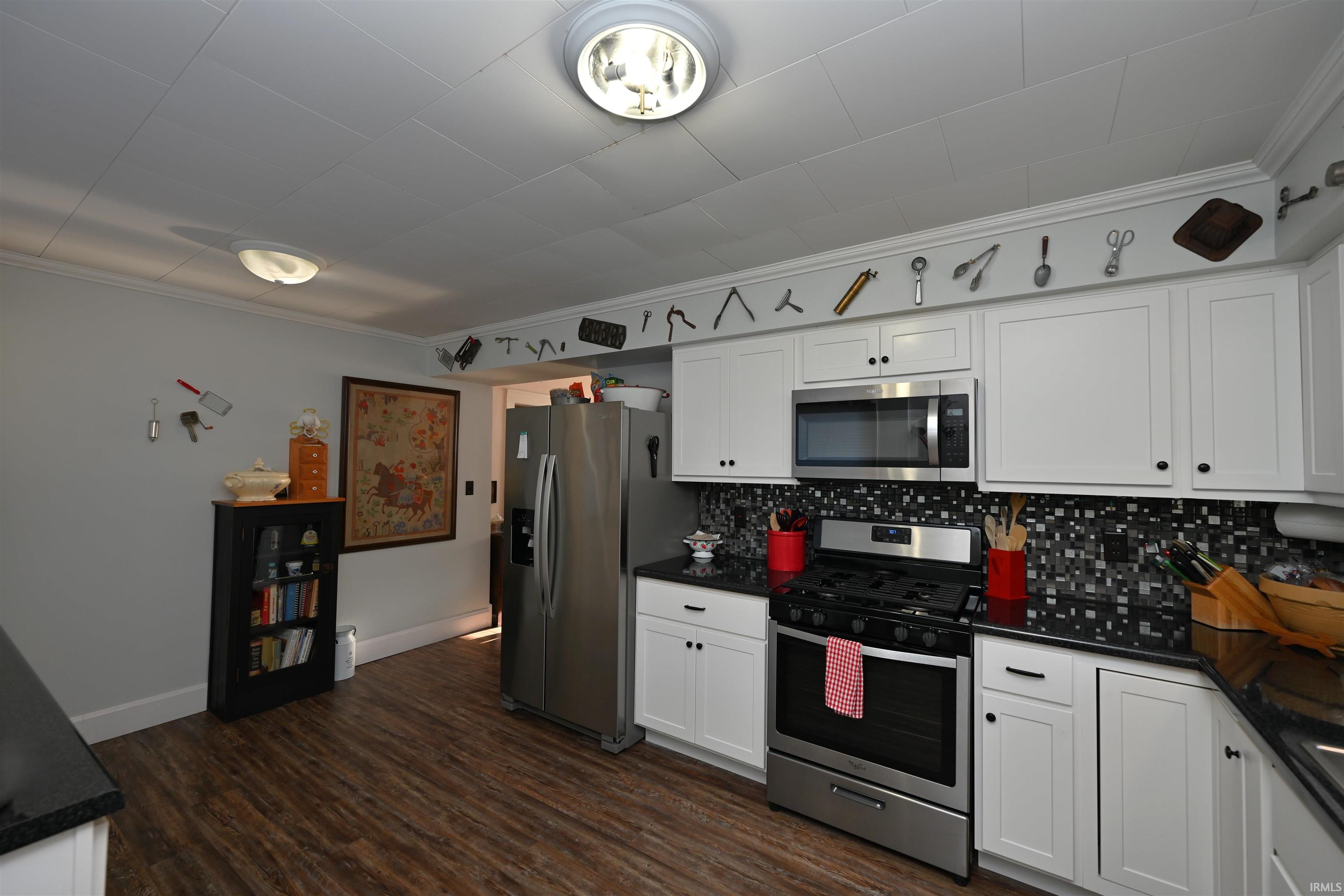321 East 13th Street Winamac, IN 46996 - Photo 11 of 35