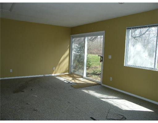 48753 Willis Road Belleville, MI 48111 - Photo 5 of 9 Photo 5