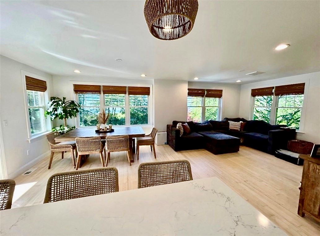 608 Wordens Pond Road South Kingstown, RI 02879 - Photo 10 of 39