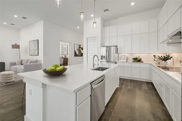 $575,000 | 104 Serenity Hills Drive, Georgetown, TX 78628