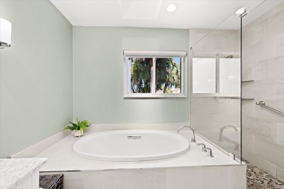 7338 Woodmont Court Boca Raton, FL 33434 - Photo 37 of 62 39-424A0654