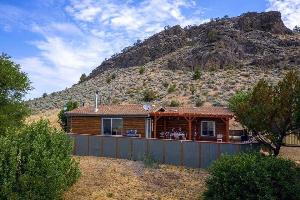 20893 Sprague River Road Chiloquin, OR 97624 - Photo 1 of 75 Primary Photo