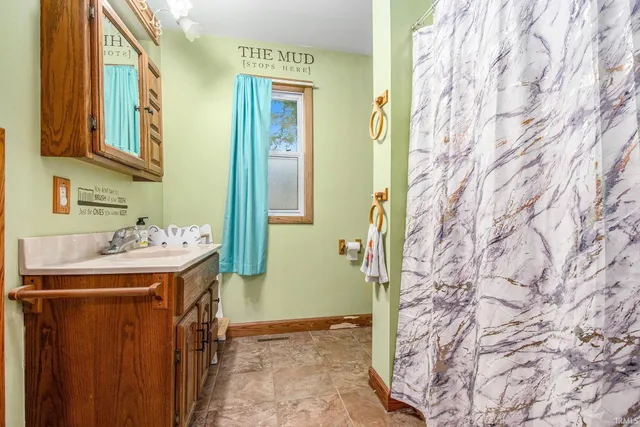 $259,000 | 317 East Waterford Street, Wakarusa, IN 46573