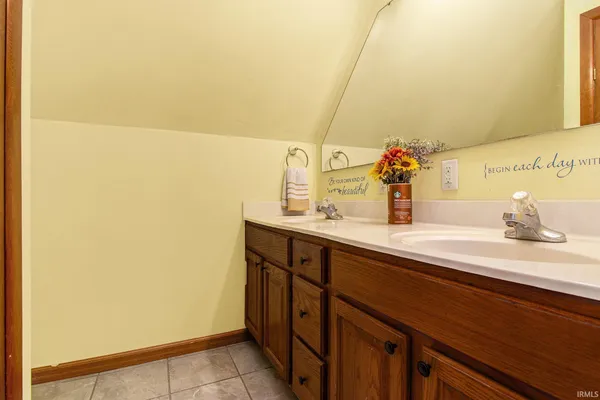 $259,000 | 317 East Waterford Street, Wakarusa, IN 46573