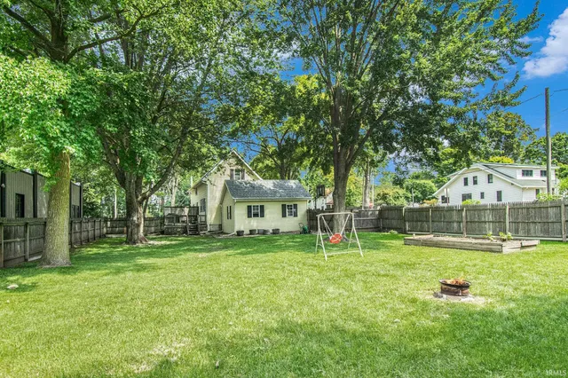 $259,000 | 317 East Waterford Street, Wakarusa, IN 46573