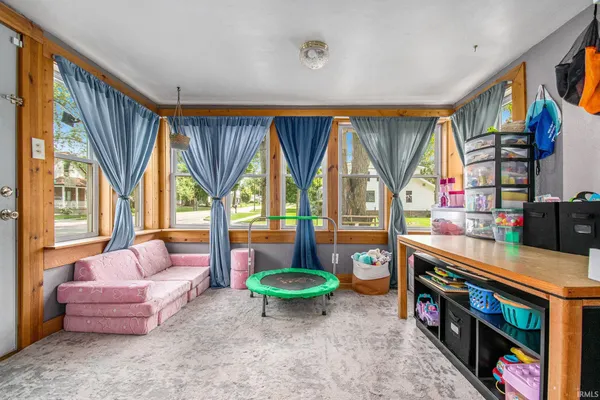 $259,000 | 317 East Waterford Street, Wakarusa, IN 46573