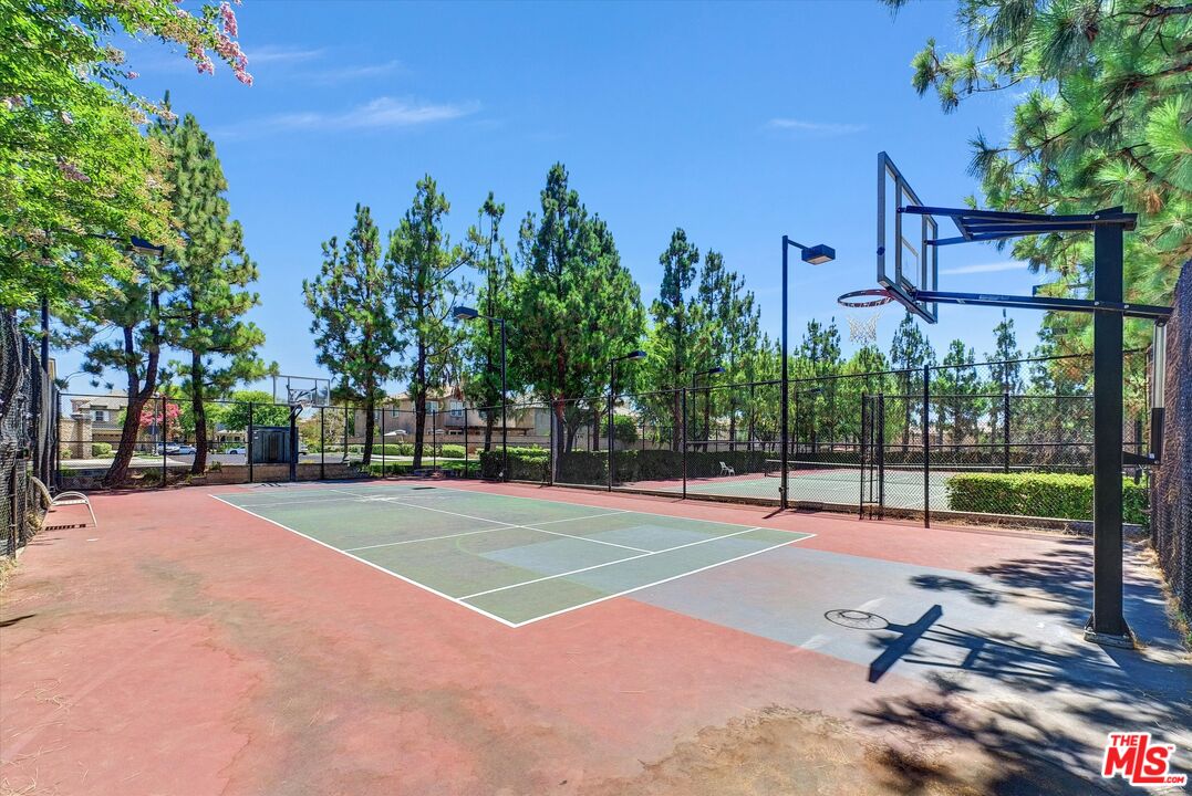 5611 Scharf Avenue Fontana, CA 92336 - Photo 48 of 49 a view of a basketball court