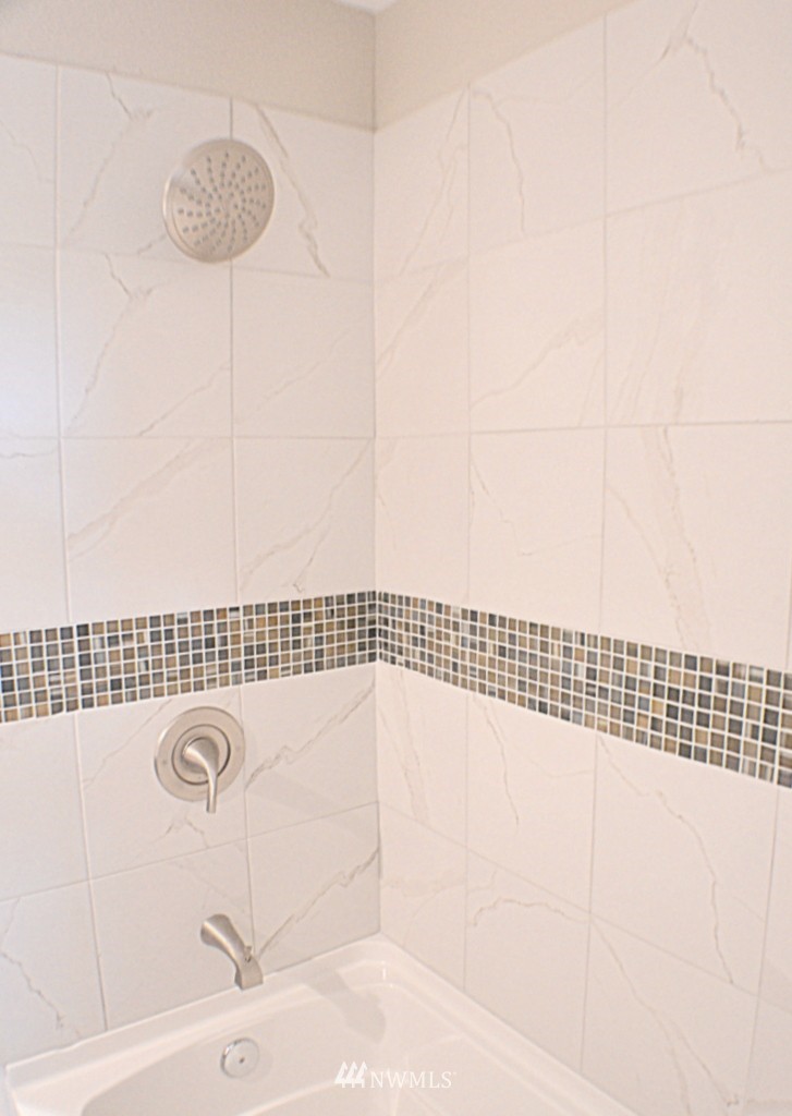 1117 Magnuson Way Bremerton, WA 98310 - Photo 11 of 25 Gallery Image 11