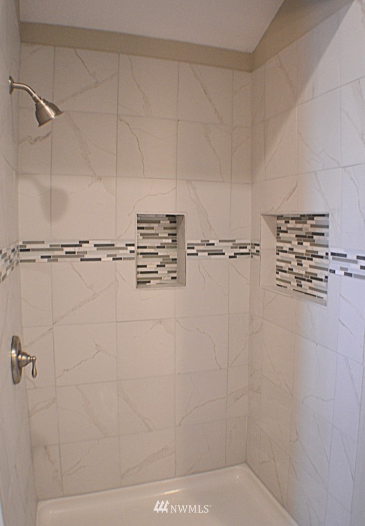 1117 Magnuson Way Bremerton, WA 98310 - Photo 16 of 25 Gallery Image 16