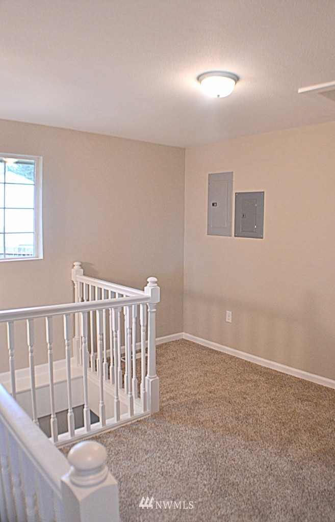 1117 Magnuson Way Bremerton, WA 98310 - Photo 17 of 25 Gallery Image 17