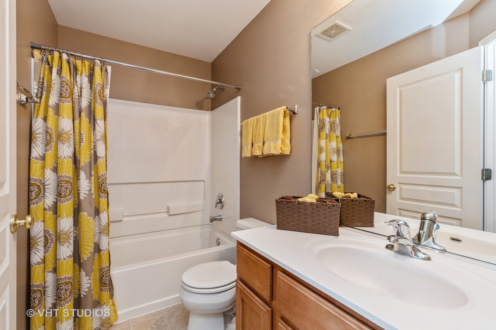 15320 Pinewood Road Lockport, IL 60441 - Photo 18 of 22 a bathroom with a sink toilet and shower