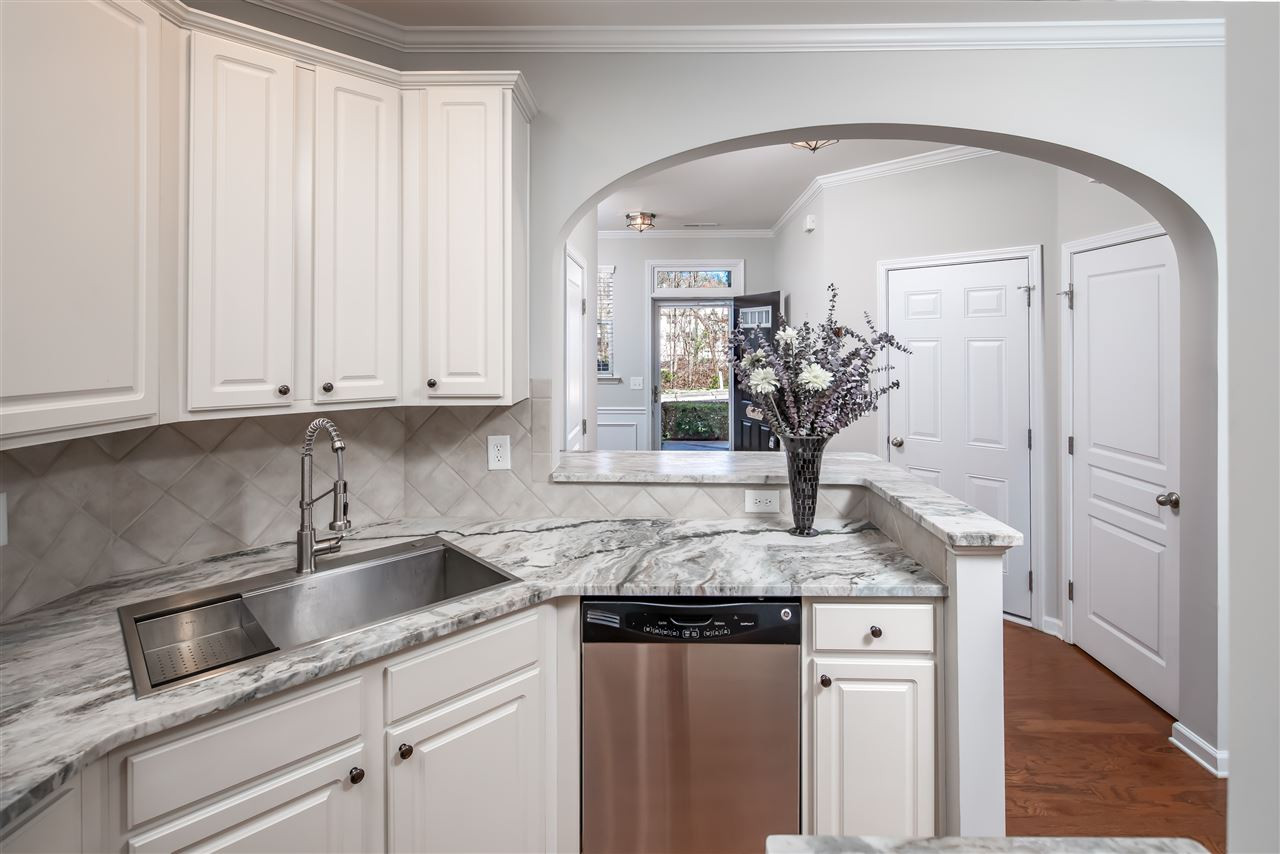 4612 Kings Garden Road Raleigh, NC 27612 - Photo 5 of 30 Kitchen