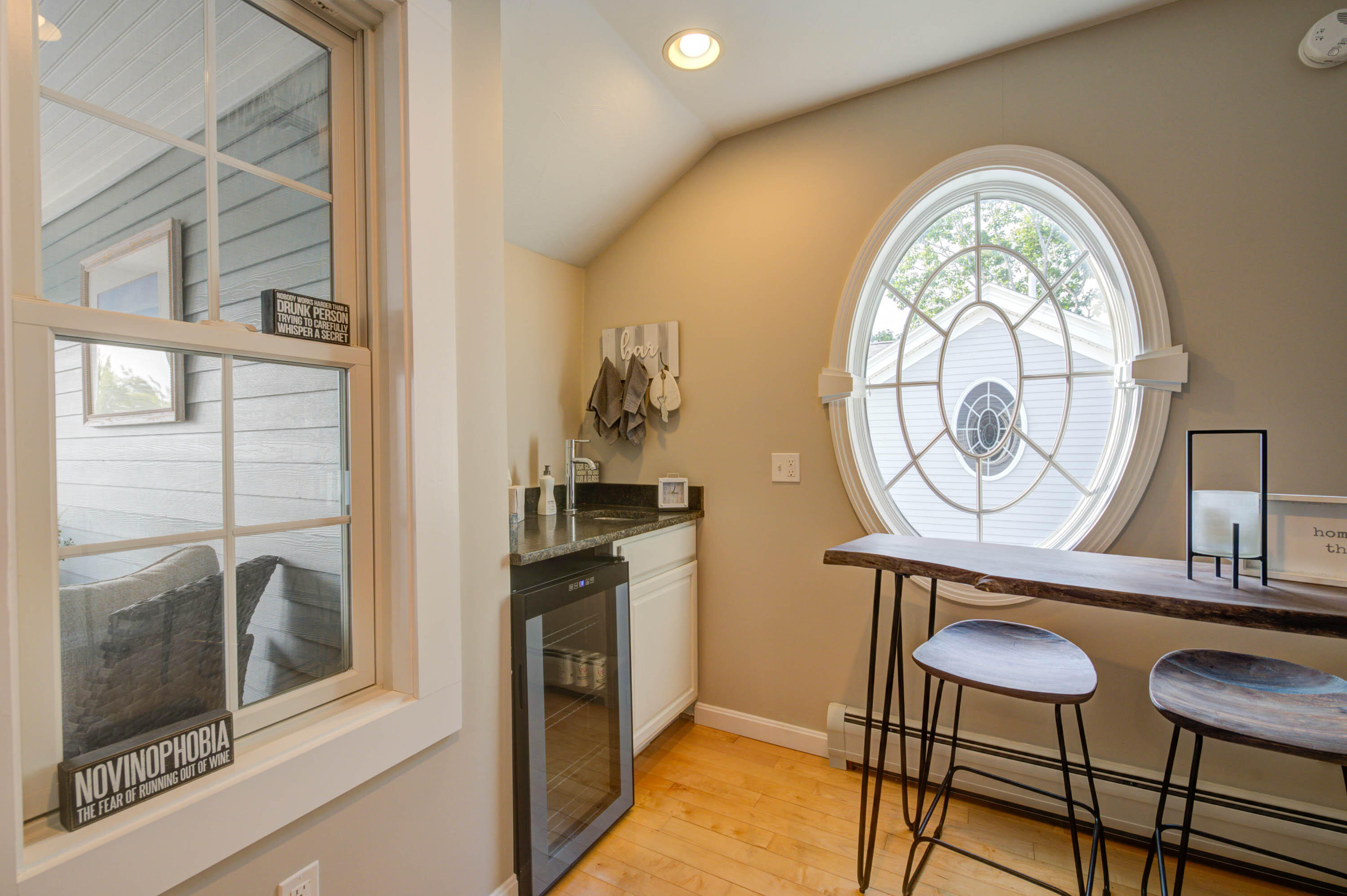 1413 Post Road, Unit 64 Wells, ME 04090 - Photo 33 of 43 Oval windo