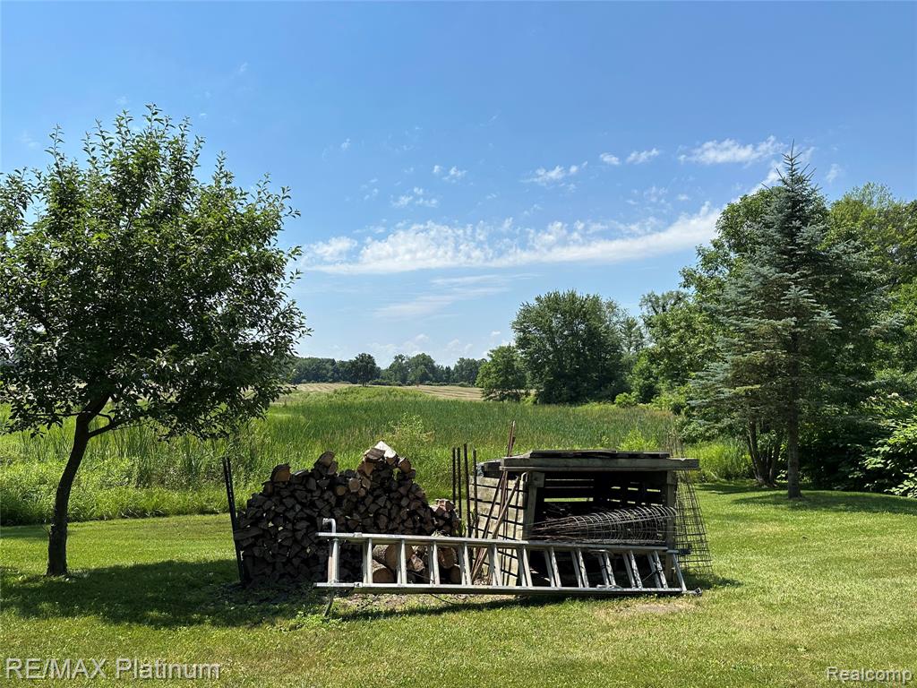 5729 Crandall Road Howell, MI 48855 - Photo 23 of 24 Gallery Image 23