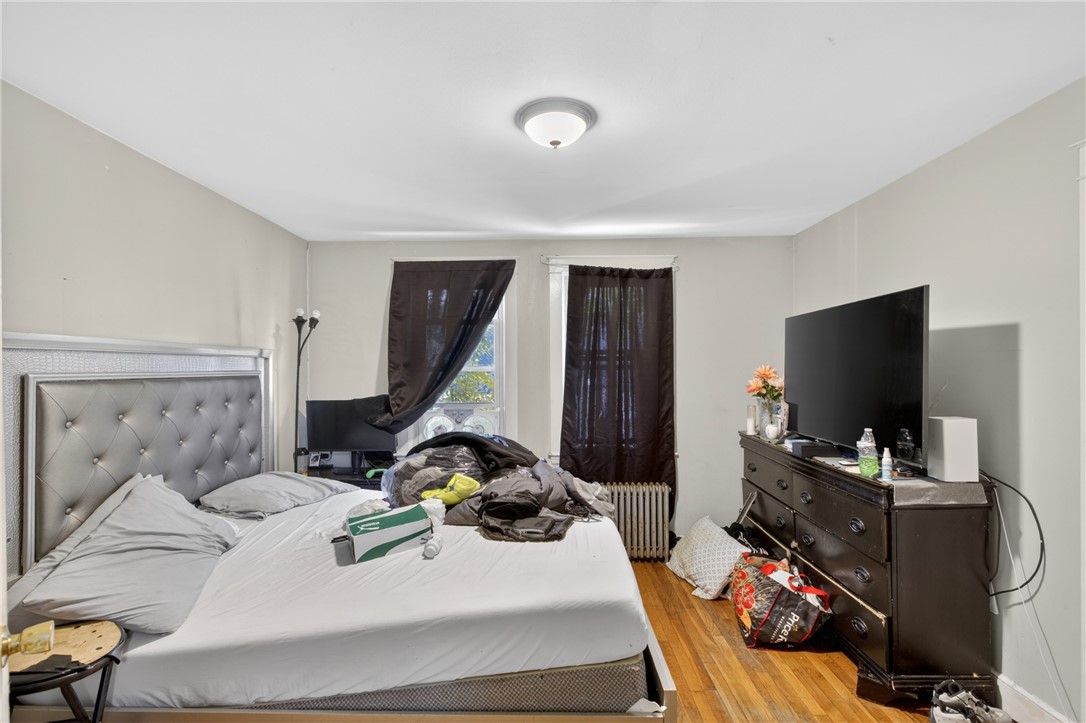 289 Legion Way Cranston, RI 02910 - Photo 10 of 34