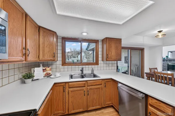 $950,000 | 28 Willowleaf Drive, Littleton, CO 80127