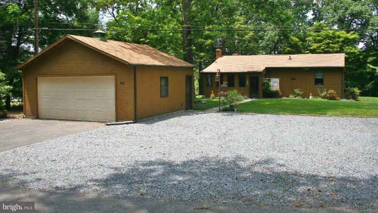 340 Somerset Road Pasadena, MD 21122 - Photo 2 of 30 Exterior (Front)
