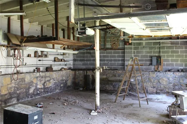 $210,000 | 6666 Parkview Avenue, Kansas City, KS 66104