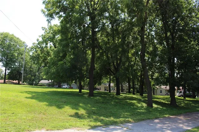 $210,000 | 6666 Parkview Avenue, Kansas City, KS 66104