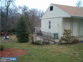 9542 Rising Sun Avenue Philadelphia, PA 19115 - Photo 5 of 10 Exterior Side