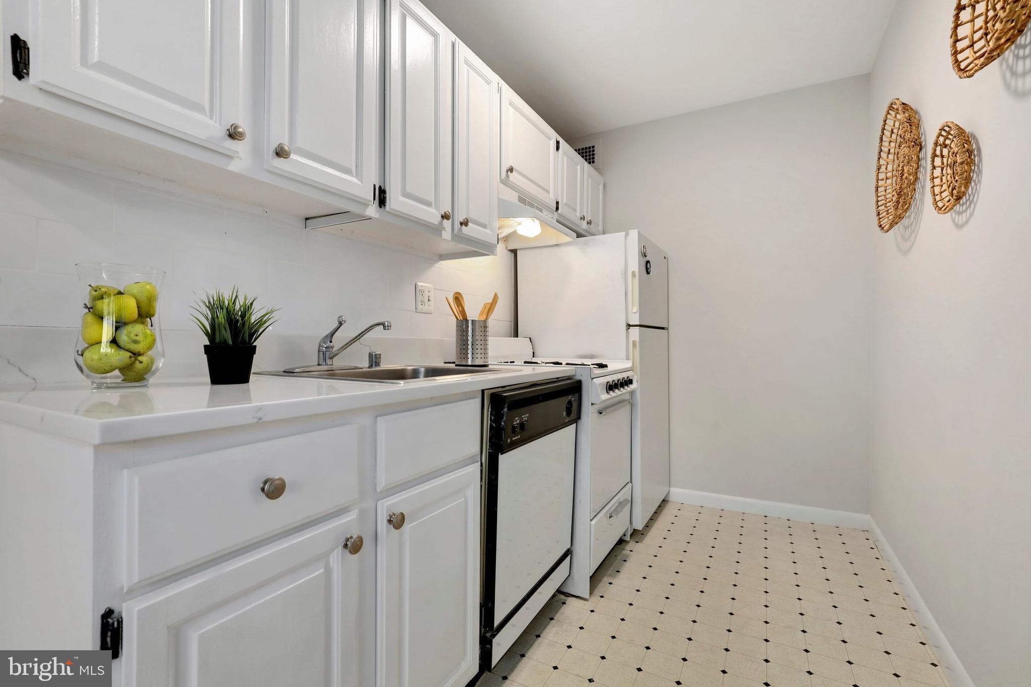 1601 18th Street Northwest, Unit 811 Washington, DC 20009 - Photo 7 of 25