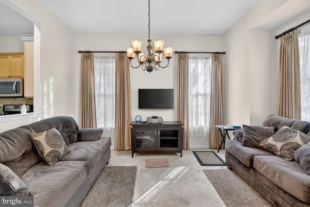 $385,000 | 2001 Upshire Court, Unit 67, Bowie, MD 20721