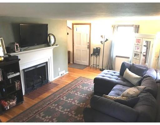 87 Davis Street Springfield, MA 01104 - Photo 4 of 25
