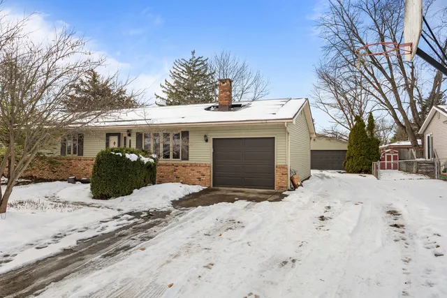 $199,000 | 513 North 4th Street, St. Joseph, IL 61873