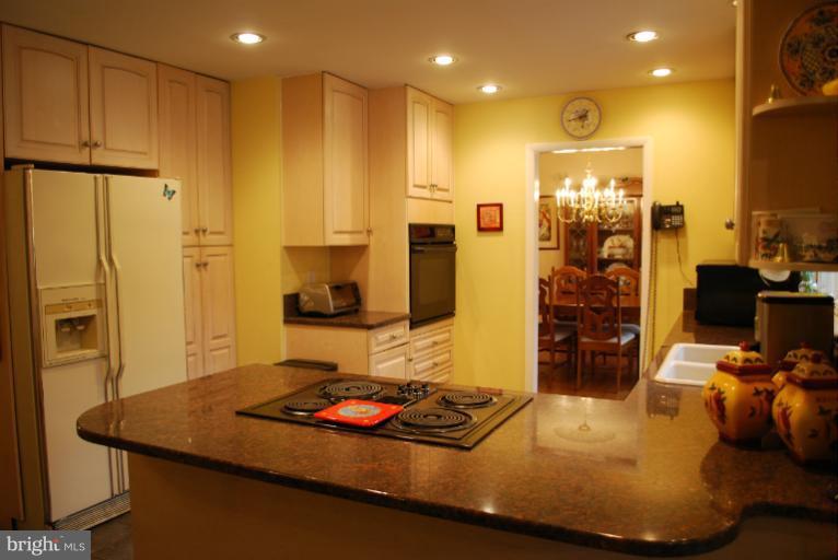 3642 Valley Road Ellicott City, MD 21042 - Photo 17 of 29 Kitchen