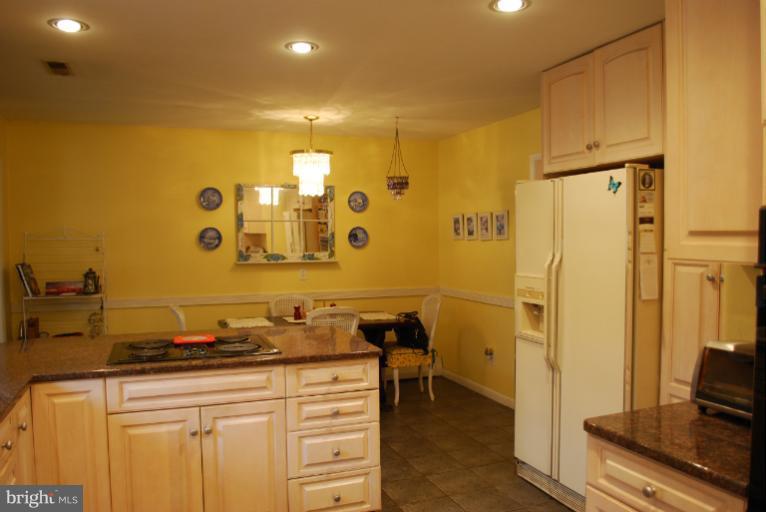 3642 Valley Road Ellicott City, MD 21042 - Photo 3 of 29 Kitchen