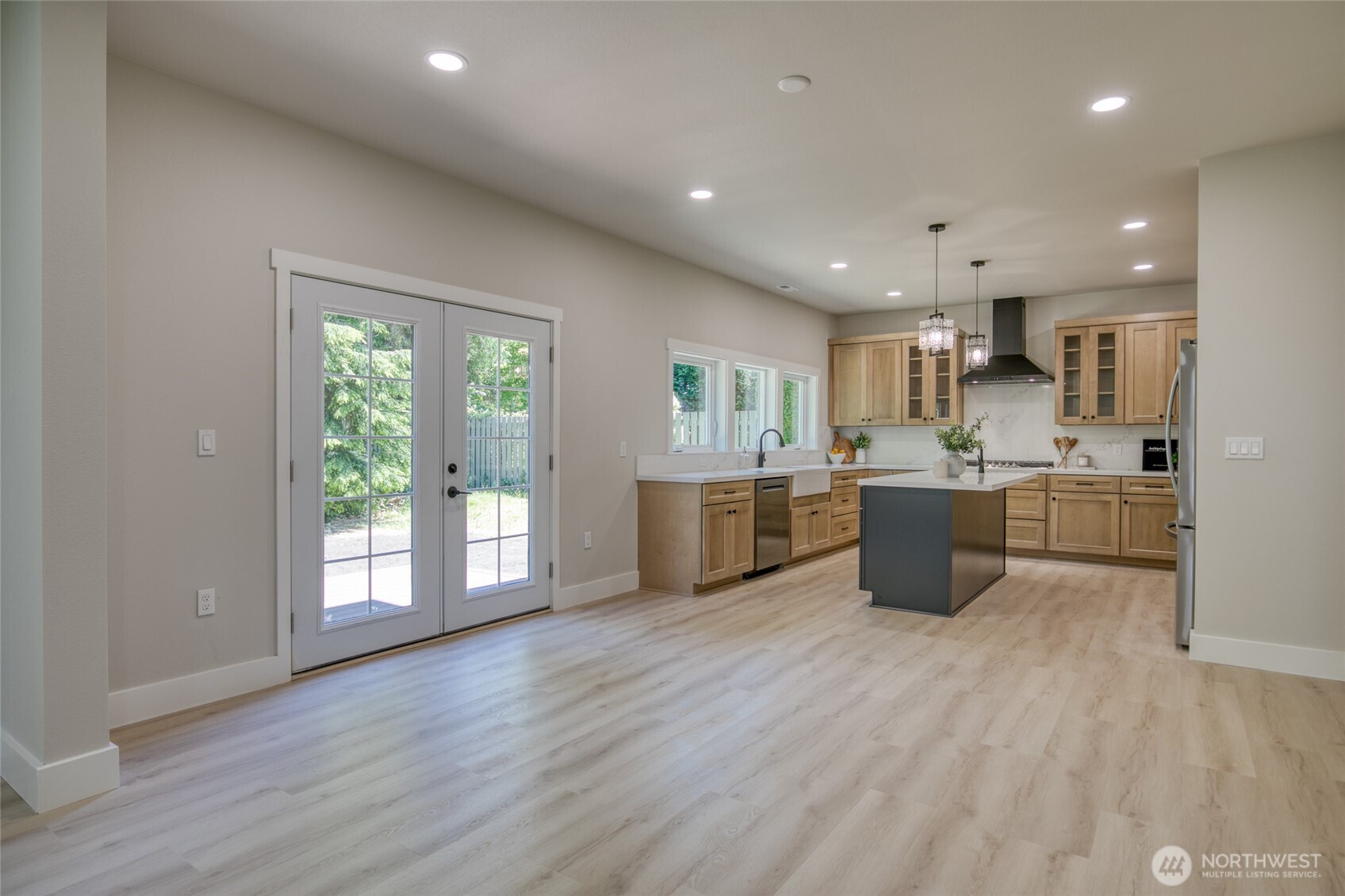 1408 Grays Pointe Lane Aberdeen, WA 98520 - Photo 10 of 32